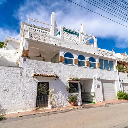 Sunny Terrace Chimenea By Casasol Apartament